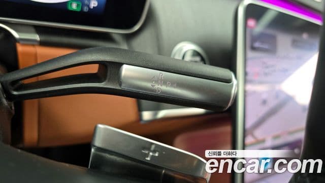 Mercedes-Benz S-Class 2022 — Photo 19/20