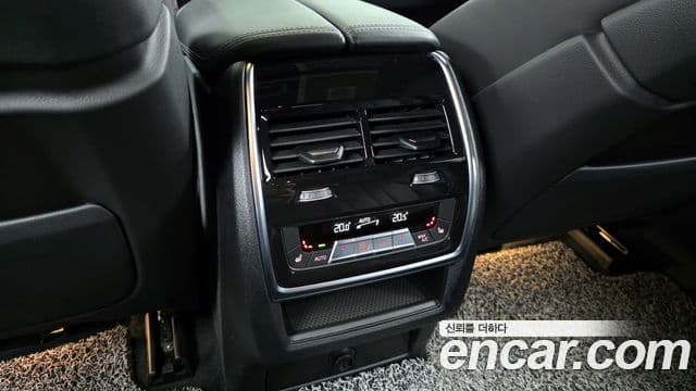 BMW X6 2023 — Photo 14/20