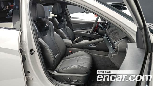 Hyundai The New Avante Hybrid 2022 — Şəkil 19/20