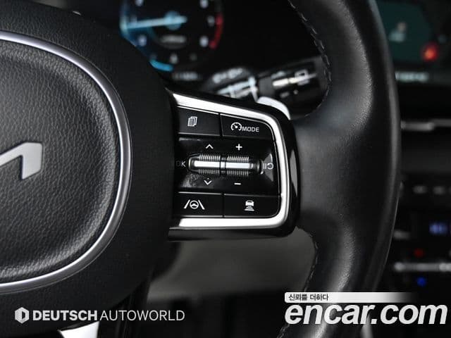 Kia Carnival 2022 — Фото 17/20