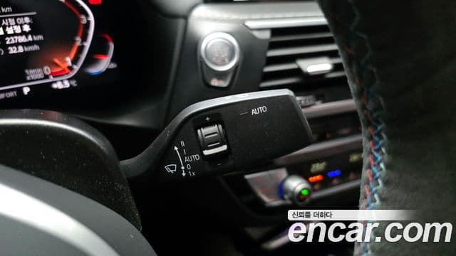 BMW X4 2021 — ფოტო 16/20