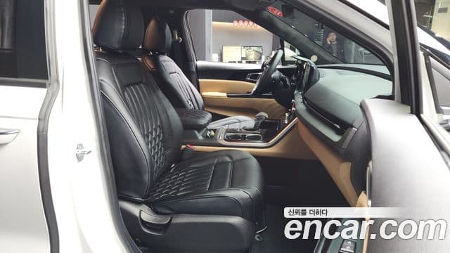 Kia Carnival 2023 — Фото 11/20