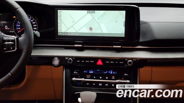 Kia Carnival 2023 — Фото 14/20