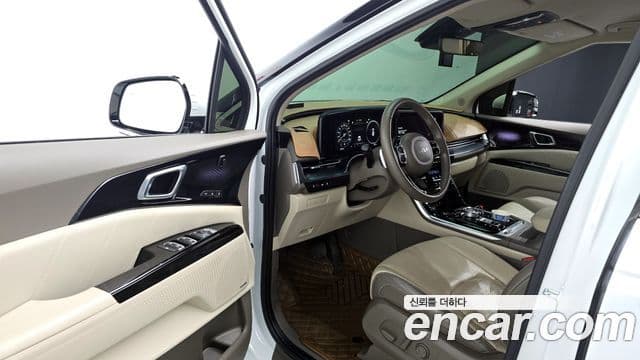 Kia Carnival 2023 — Şəkil 11/20