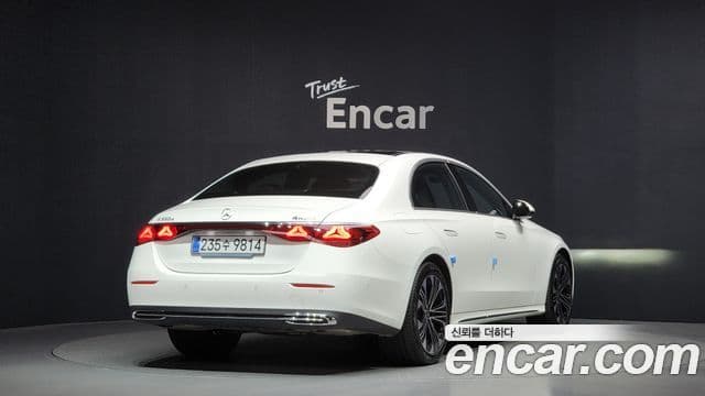 Mercedes-Benz E-Class 2025 — Şəkil 2/20