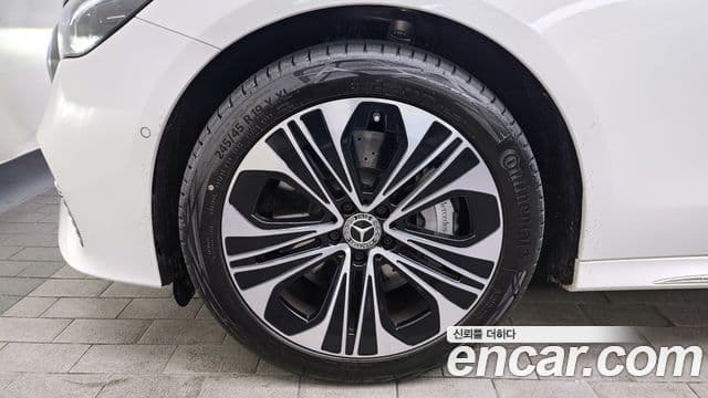 Mercedes-Benz E-Class 2025 — Şəkil 5/20