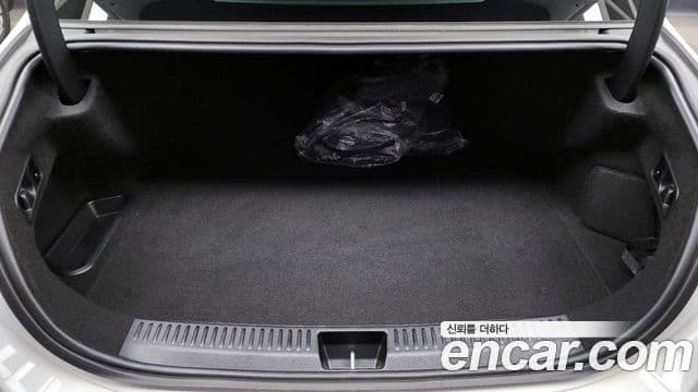 Mercedes-Benz E-Class 2025 — Şəkil 20/20
