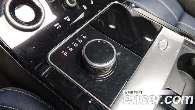 Land Rover Range Rover Velar 2019 — ფოტო 9/20