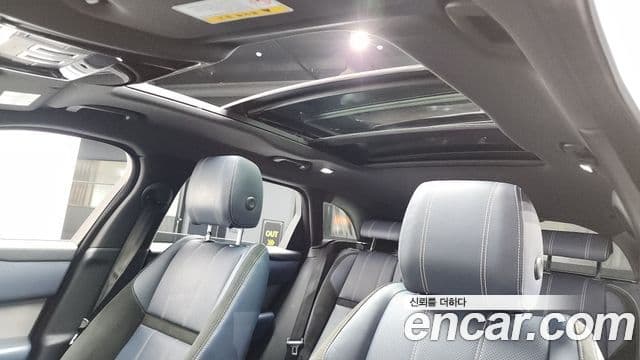 Land Rover Range Rover Velar 2019 — ფოტო 18/20