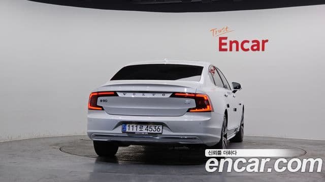 Volvo S90 2020 — ფოტო 4/20