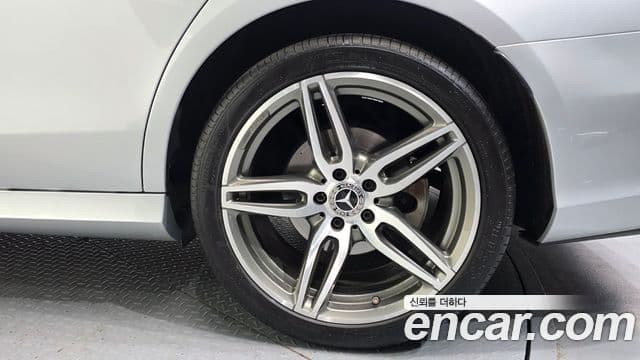 Mercedes-Benz E-Class 2020 — Şəkil 5/20