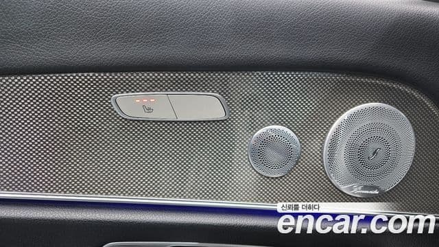 Mercedes-Benz E-Class 2020 — Photo 14/20