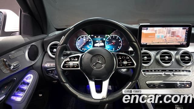 Mercedes-Benz C-Class 2021 — Photo 17/20