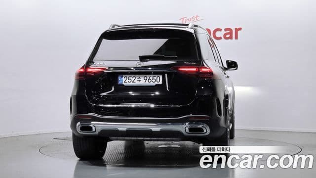 Mercedes-Benz GLE-Class 2024 — ფოტო 4/20