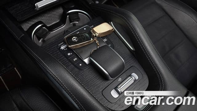 Mercedes-Benz GLE-Class 2024 — фото 20 из 20