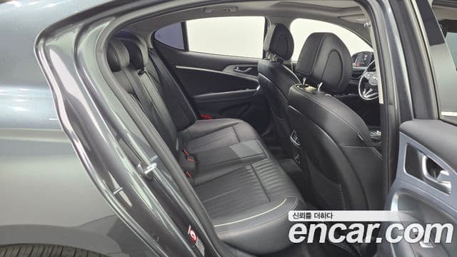 Genesis G70 2018 — Şəkil 12/20
