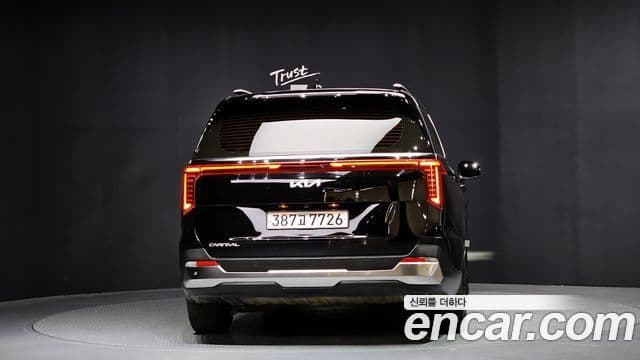 Kia Carnival 2024 — Şəkil 16/20