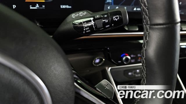 Kia Carnival 2024 — Şəkil 8/20