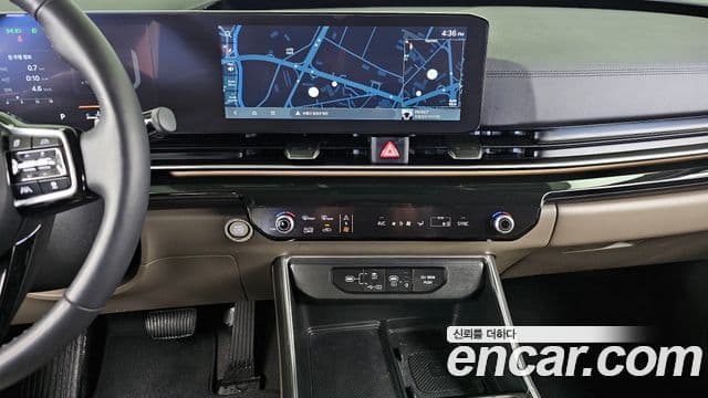 Kia Carnival 2024 — Şəkil 17/20