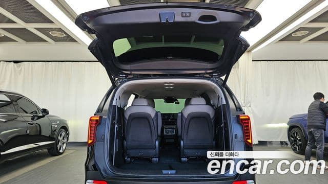 Kia Carnival 2024 — Şəkil 15/20