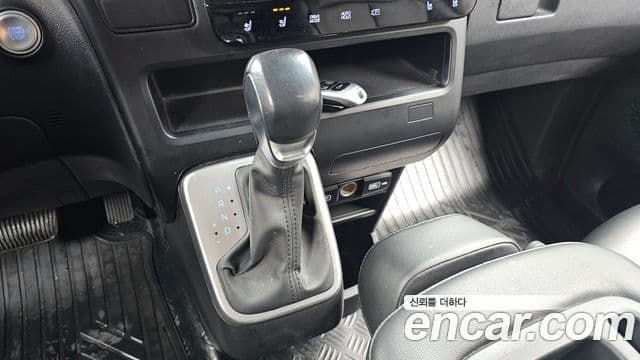 Hyundai Staria 2022 — Şəkil 9/20