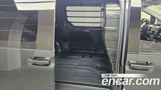Hyundai Staria 2022 — Şəkil 12/20
