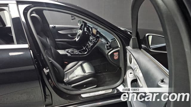 Mercedes-Benz C-Class 2018 — Şəkil 1/20
