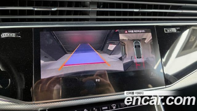 Audi Q7 2021 — фото 14 из 20