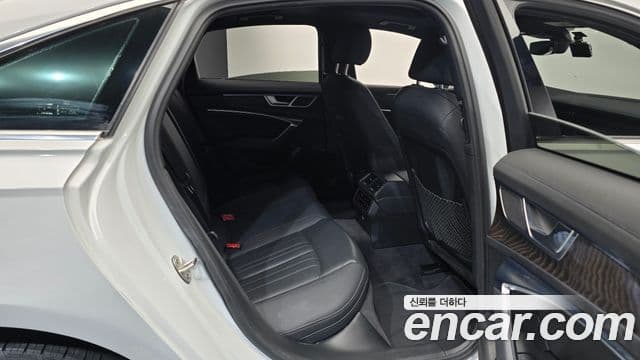 Audi A6 2021 — Şəkil 12/20