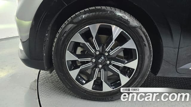 Kia Carnival 2020 — Фото 5/20