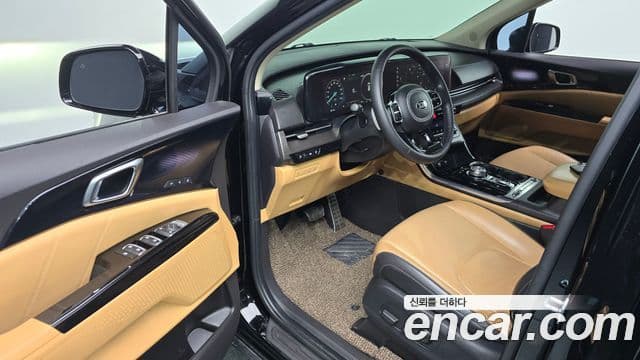 Kia Carnival 2020 — Фото 11/20
