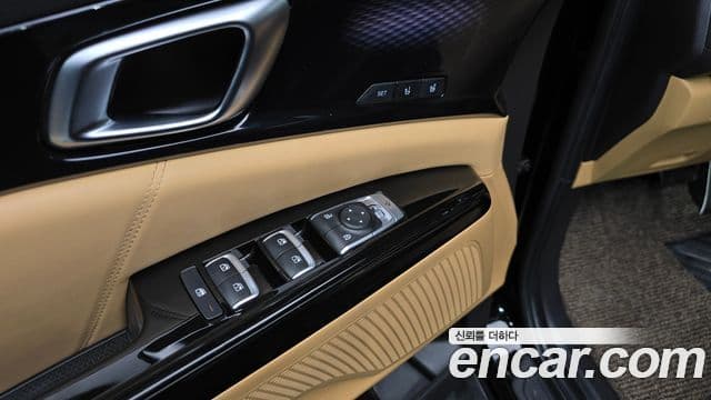 Kia Carnival 2020 — Фото 17/20