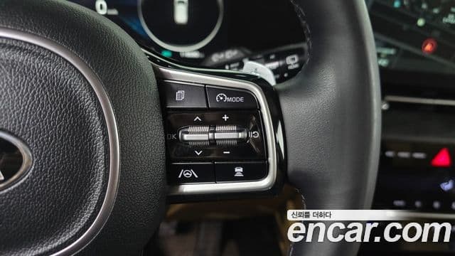 Kia Carnival 2020 — Фото 18/20