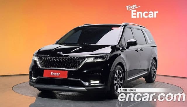 Kia Carnival 2020 — Фото 1/20