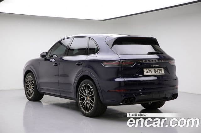 Porsche Cayenne 2019 — Şəkil 17/20