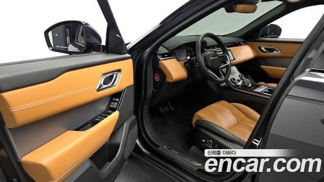 Land Rover Range Rover Velar 2023 — фото 10 из 20