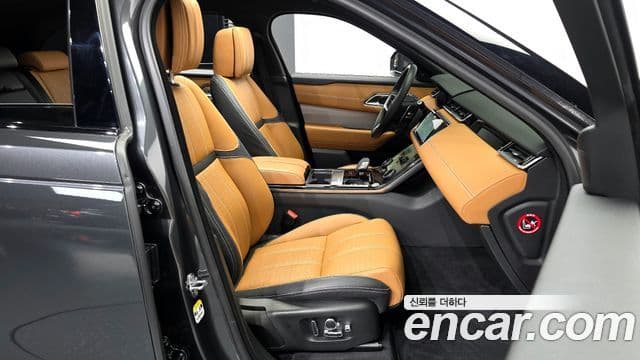 Land Rover Range Rover Velar 2023 — фото 11 из 20