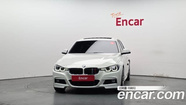 BMW 3 Series 2018 — ფოტო 9/20