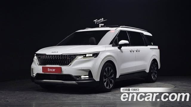 Kia Carnival 2023 — Photo 4/20