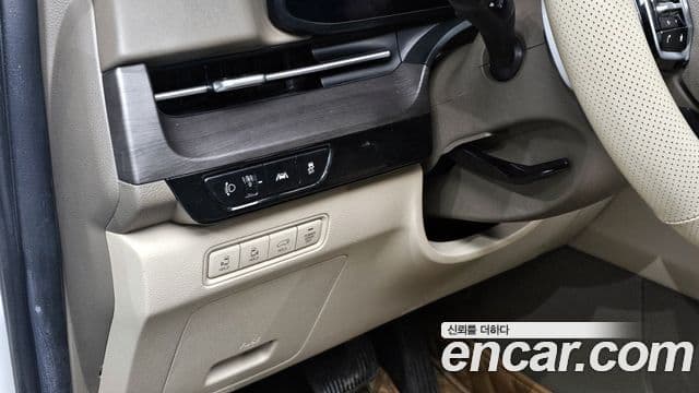 Kia Carnival 2023 — Photo 3/20
