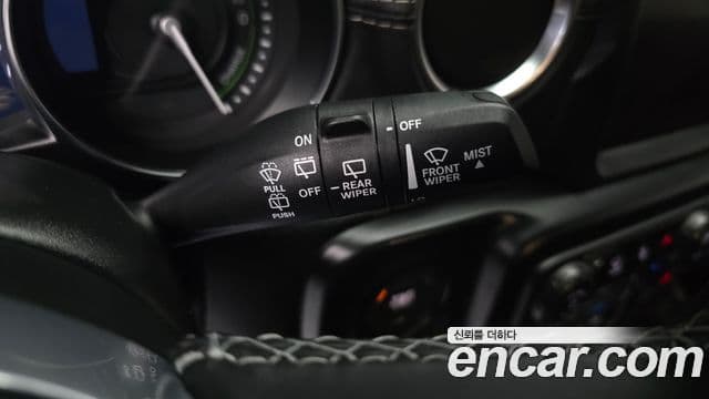 Jeep Wrangler 2021 — ფოტო 19/20