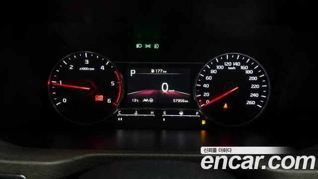 Kia Sorento 2021 — Фото 8/20