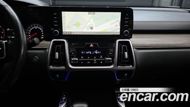 Kia Sorento 2021 — Фото 19/20