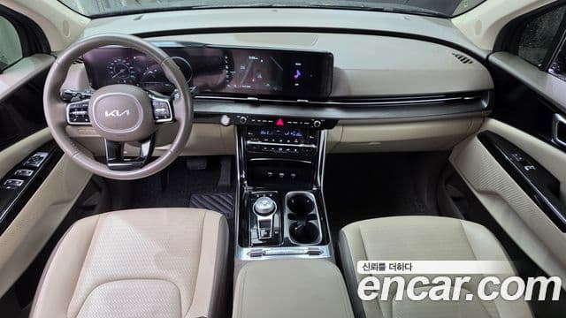 Kia Carnival 2023 — Şəkil 7/20