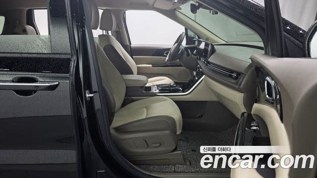 Kia Carnival 2023 — Şəkil 10/20