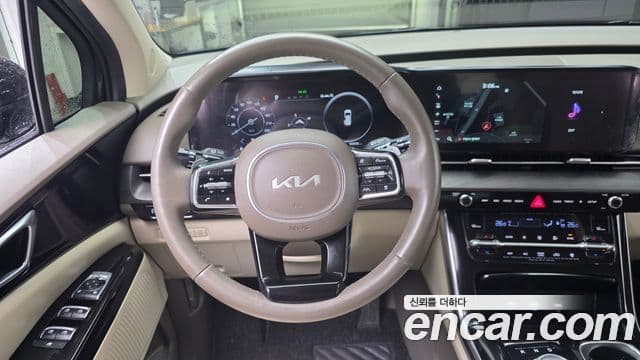 Kia Carnival 2023 — Şəkil 13/20