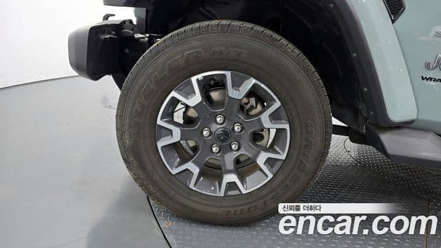 Jeep Wrangler 2024 — ფოტო 4/20