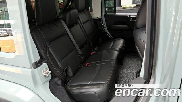 Jeep Wrangler 2024 — ფოტო 12/20