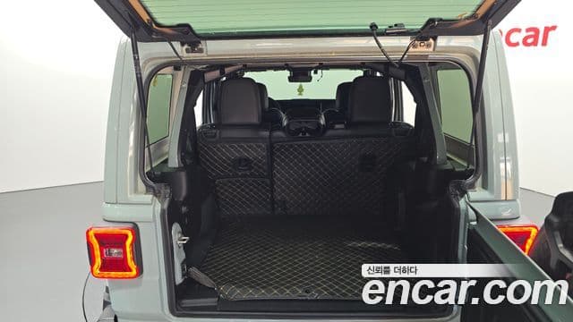 Jeep Wrangler 2024 — ფოტო 20/20