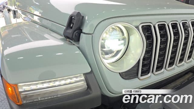 Jeep Wrangler 2024 — Photo 9/34